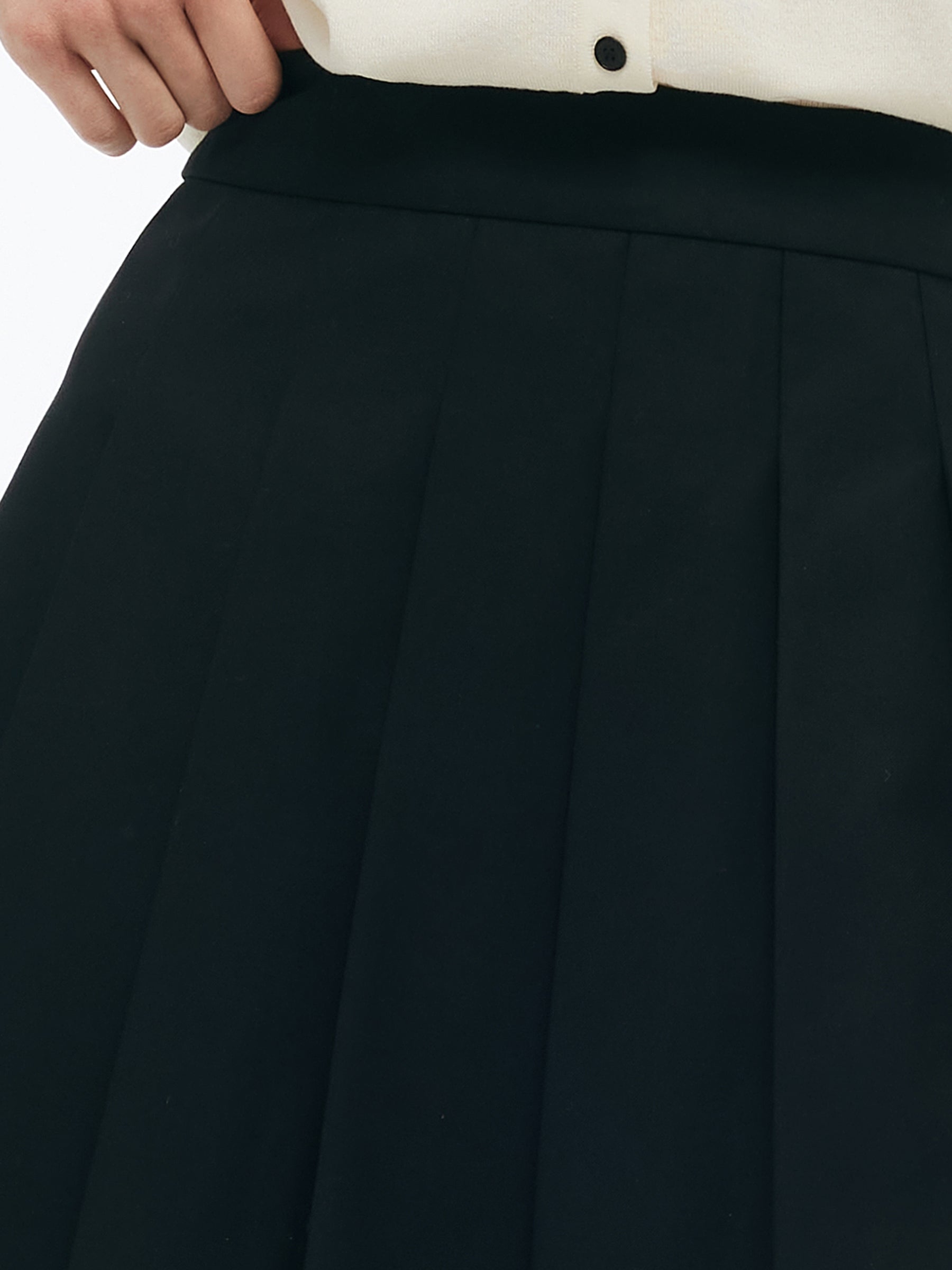 Persora™ | Pleated Mini Skirt