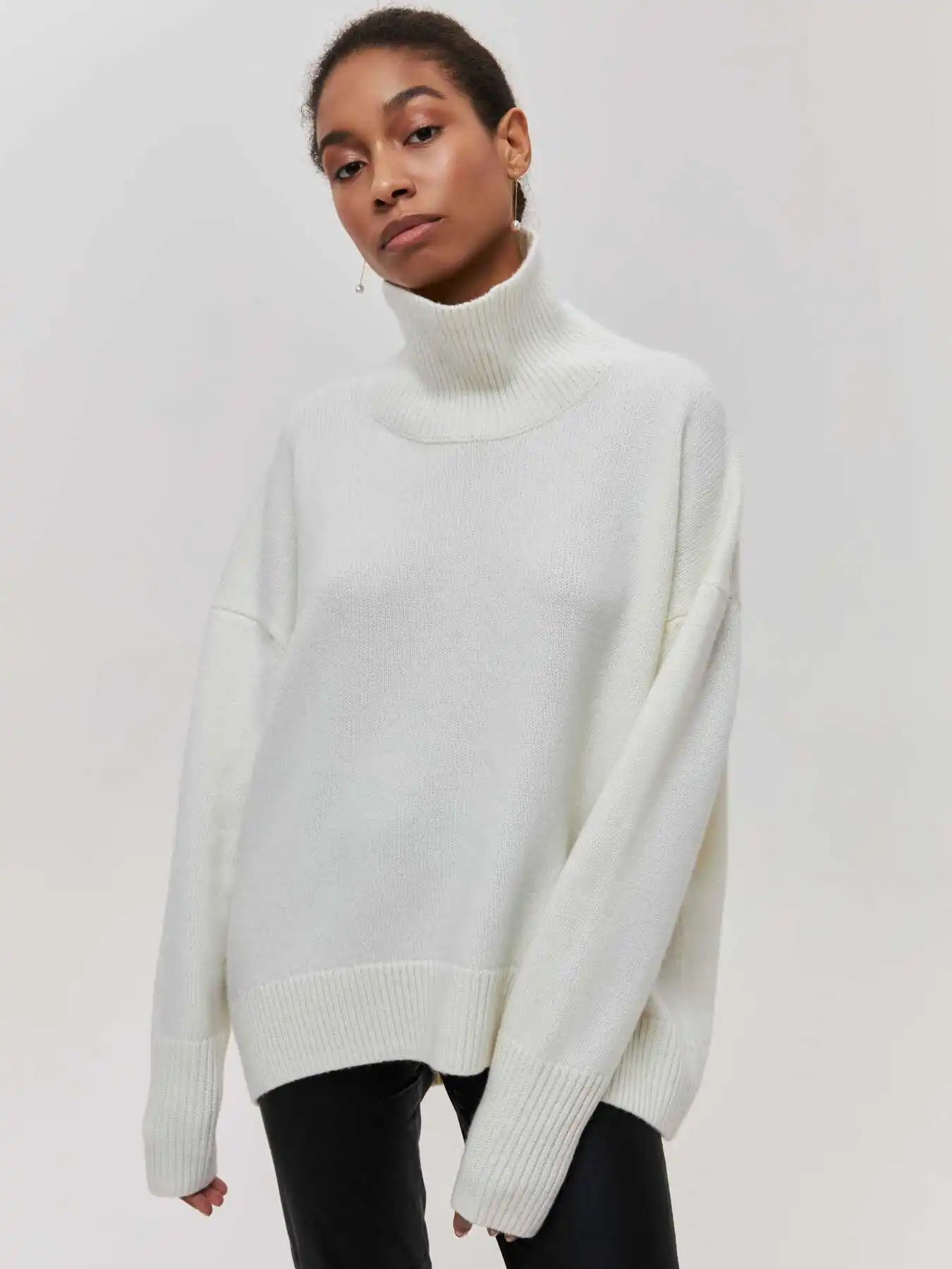 Persora™ | Relaxed Turtleneck Knit Sweater