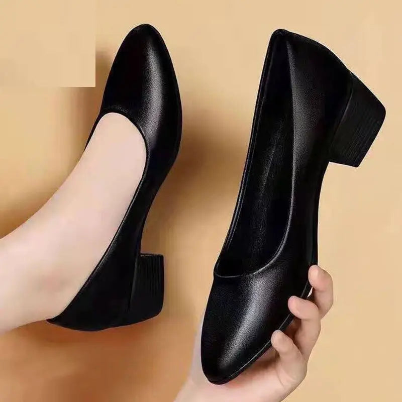 Lana | Comfortable medium pumps