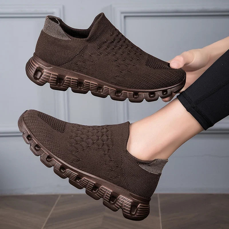 EVIE | COMFORTABLE SLIP-ON WALKERS